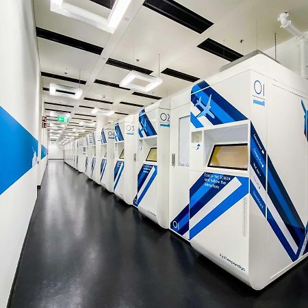 Resting Pods - Zzzleepandgo Wien Airport Schwechat Exterior photo